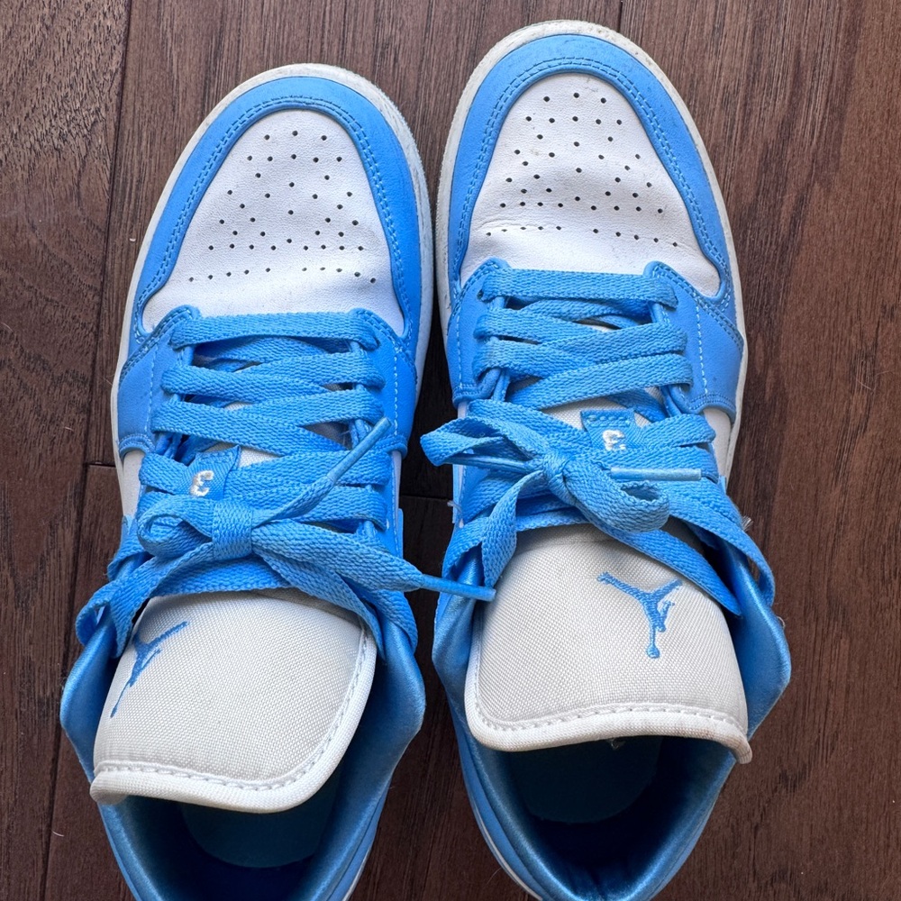 Nike Blue and White Women's Sneakers